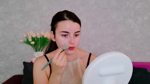 Snapshot of arielstonks_lovee chatting on 19, 9, 2025 arielstonks_lovee online show from 19, 9, 2025