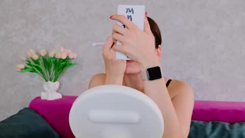 Snapshot of arielstonks_lovee chatting on 2, 10, 2025 arielstonks_lovee online show from 2, 10, 2025