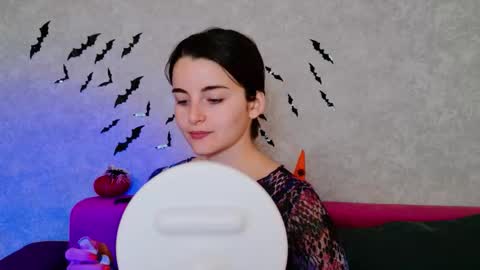 Snapshot of arielstonks_lovee chatting on 8, 10, 2025 arielstonks_lovee online show from 8, 10, 2025