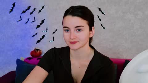 Snapshot of arielstonks_lovee chatting on 13, 10, 2025 arielstonks_lovee online show from 13, 10, 2025