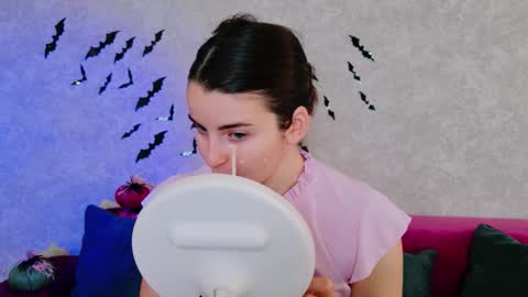 Snapshot of arielstonks_lovee chatting on 14, 10, 2025 arielstonks_lovee online show from 14, 10, 2025