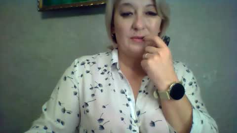 ArielXLoveresss online show from 10, 11, 2025