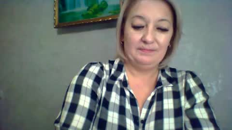 ArielXLoveresss online show from 28, 11, 2025
