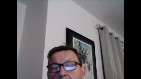 Snapshot of ariens chatting on 3, 1, 2025 ariens online show from 3, 1, 2025