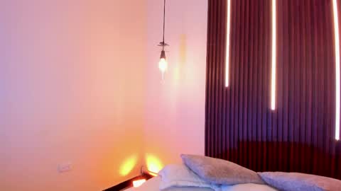  Arianna  online show from 4, 4, 2026