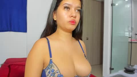 Snapshot of arimonroee chatting on 4, 6, 2026 Ari online show from 4, 6, 2026