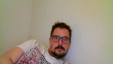 ariparikrigsmann online show from 6, 1, 2025