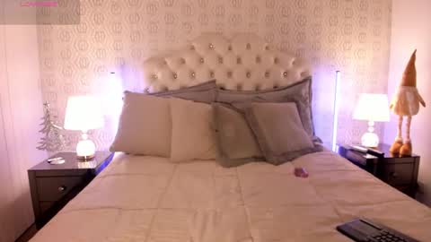 Ari Robert online show from 22, 12, 2025