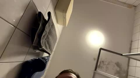 armyskater32 online show from 5, 3, 2026