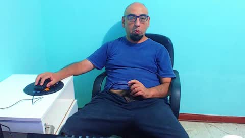 arnelux72 online show from 3, 2, 2025