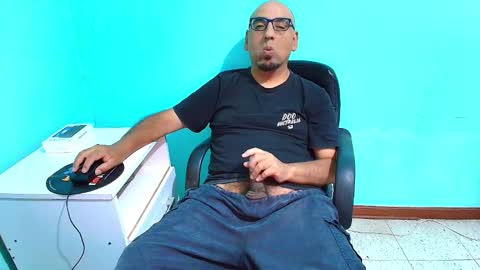 arnelux72 online show from 19, 1, 2026