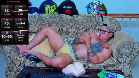 Snapshot of arnold_fit_hot98 chatting on 7, 10, 2025 Arnold fit hot98 online show from 7, 10, 2025