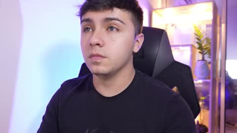 aron__cooper online show from 18, 1, 2026