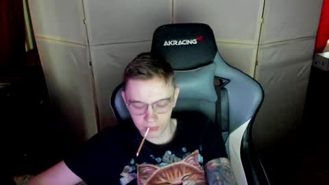 biggest penis  online show from 8, 1, 2025