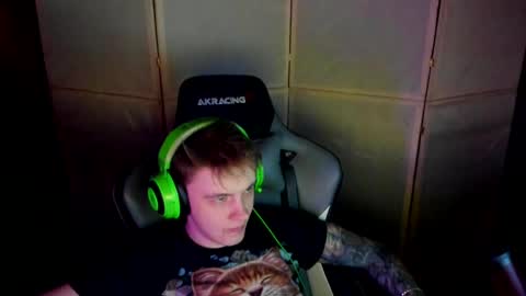 biggest penis  online show from 20, 2, 2025