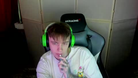 biggest penis  online show from 5, 3, 2025