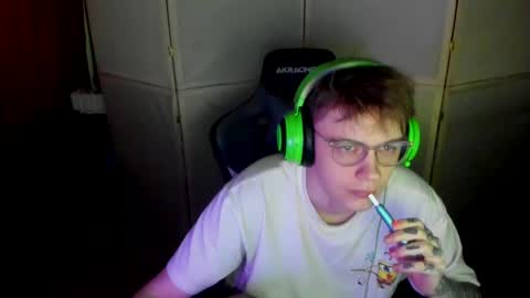 biggest penis  online show from 6, 3, 2025