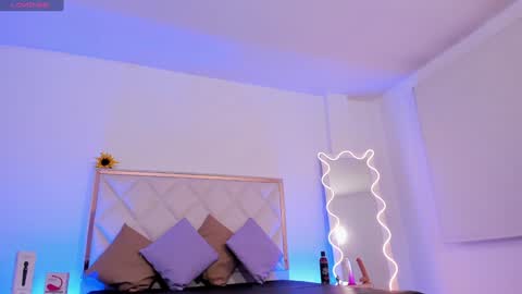 Snapshot of aron_tay chatting on 11, 1, 2025 your aron online show from 11, 1, 2025