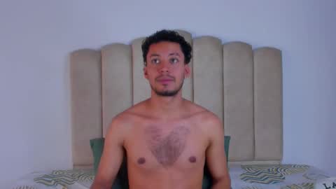 Snapshot of aroncooper1 chatting on 11, 10, 2025 aron cooper online show from 11, 10, 2025