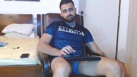 Snapshot of aronmiller404 chatting on 11, 12, 2024 aronmiller online show from 11, 12, 2024