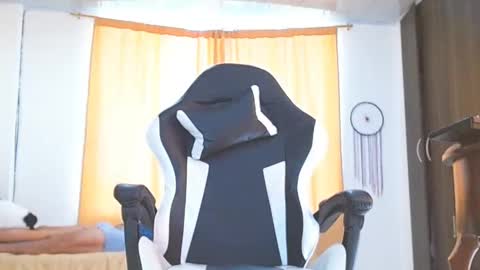 Snapshot of aronmiller404 chatting on 24, 1, 2025 aronmiller online show from 24, 1, 2025