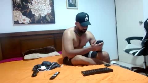 Snapshot of aronmiller404 chatting on 21, 9, 2025 aronmiller online show from 21, 9, 2025