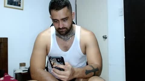 Snapshot of aronmiller404 chatting on 23, 9, 2025 aronmiller online show from 23, 9, 2025