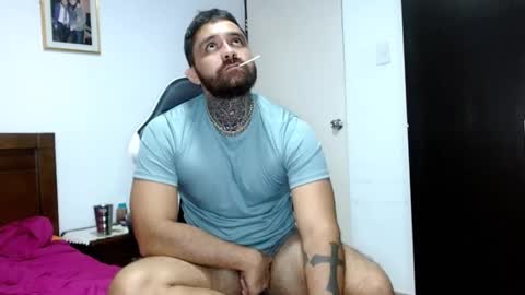 Snapshot of aronmiller404 chatting on 8, 10, 2025 aronmiller online show from 8, 10, 2025