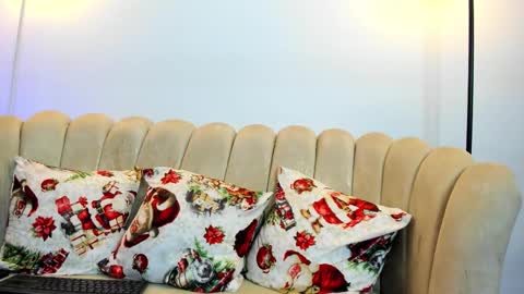   online show from 3, 12, 2025