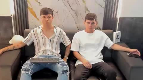 Aroon   online show from 6, 4, 2026