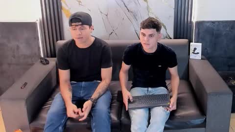 Snapshot of aroon_sexx21 chatting on 28, 4, 2026 Aroon online show from 28, 4, 2026