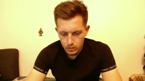 Snapshot of arromwilliam90 chatting on 9, 2, 2025 arromwilliam90 online show from 9, 2, 2025