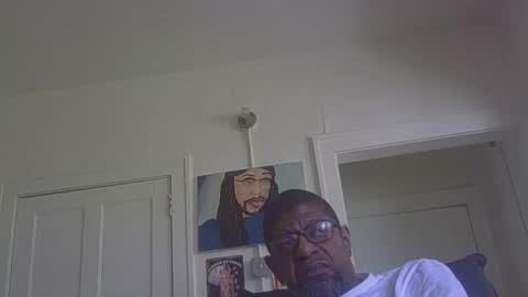 Snapshot of arteblazze chatting on 17, 4, 2026 Arteblazze not daddy boy bitch or nigga online show from 17, 4, 2026