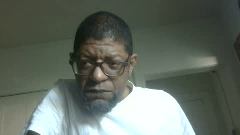 Snapshot of arteblazze chatting on 24, 6, 2026 Arteblazze not daddy boy bitch or nigga online show from 24, 6, 2026