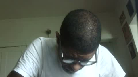 Snapshot of arteblazze chatting on 25, 6, 2026 Arteblazze not daddy boy bitch or nigga online show from 25, 6, 2026