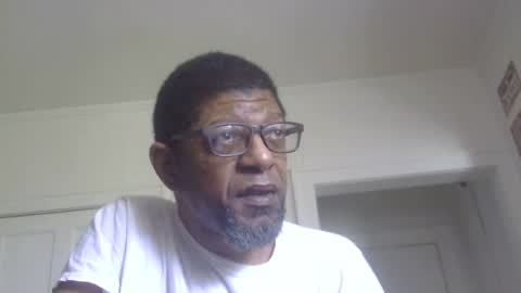 Snapshot of arteblazze chatting on 13, 7, 2026 Arteblazze not daddy boy bitch or nigga online show from 13, 7, 2026