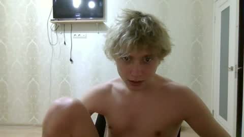 Snapshot of artem228play chatting on 25, 6, 2026 artem228play online show from 25, 6, 2026
