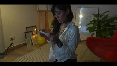 Snapshot of artgea chatting on 29, 4, 2026 Linda independent model artgeea online show from 29, 4, 2026