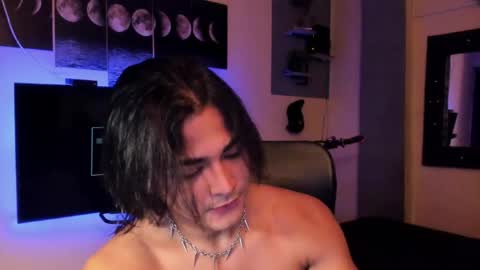 Snapshot of arthur_hunter chatting on 5, 6, 2026 I AM HERE online show from 5, 6, 2026