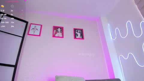 Snapshot of artmiajoy chatting on 19, 3, 2026 MIA OF artmiajoy online show from 19, 3, 2026