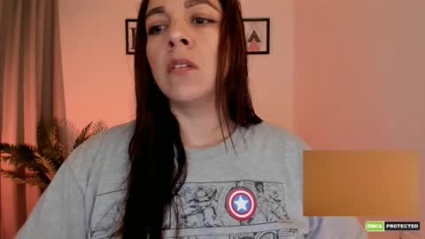 Snapshot of artmist_ chatting on 14, 10, 2025 Eli online show from 14, 10, 2025