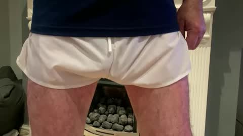 Snapshot of artybee chatting on 10, 11, 2025 artybee online show from 10, 11, 2025