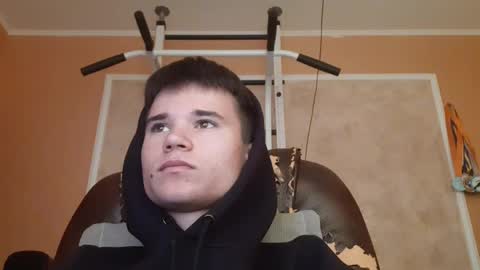 Snapshot of arvyn_ chatting on 20, 4, 2026 Denis online show from 20, 4, 2026