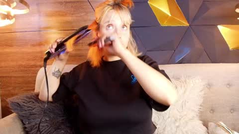 sofia online show from 8, 4, 2026