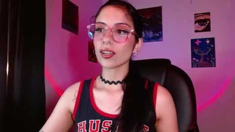   Independent Model online show from 24, 4, 2026