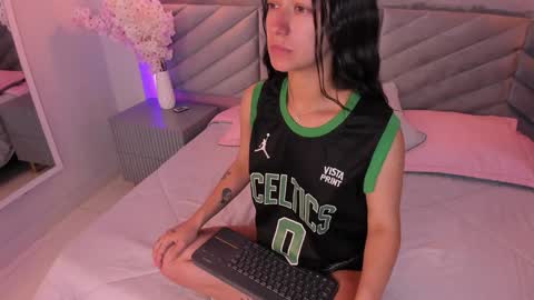 Snapshot of ary_thompson_ chatting on 18, 1, 2025 ARY THOMPSON online show from 18, 1, 2025