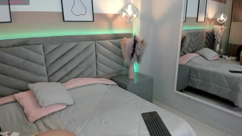 Snapshot of ary_thompson_ chatting on 29, 1, 2025 ARY THOMPSON online show from 29, 1, 2025