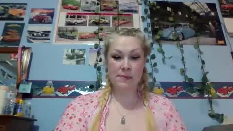 Snapshot of ash0ley chatting on 14, 1, 2026 ash0ley online show from 14, 1, 2026