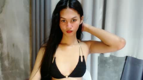 Snapshot of ash_sexdoll chatting on 5, 1, 2025 ASH online show from 5, 1, 2025