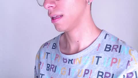 Snapshot of ash_v1 chatting on 12, 2, 2025 Ash online show from 12, 2, 2025